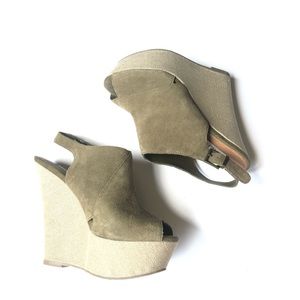 Steve Madden Warden Wedges 🤩